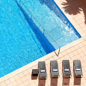 https://novotel-barcelona-sant-joan-despi.catalonia-hotels.com